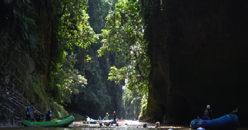 Rafting y Senderismo: La Nueva Vida de los Firmantes de Paz en el Caguán